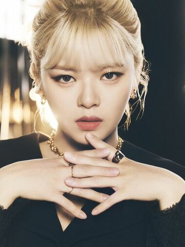 Jeongyeon (정연)